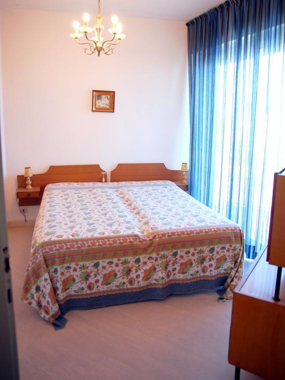 Apartamento Lignano Sabbiadoro Sea Front Exterior foto